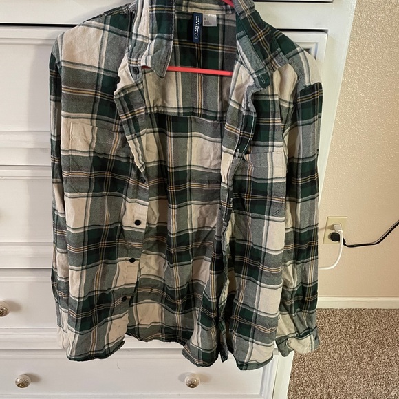 flannels - Picture 8 of 10
